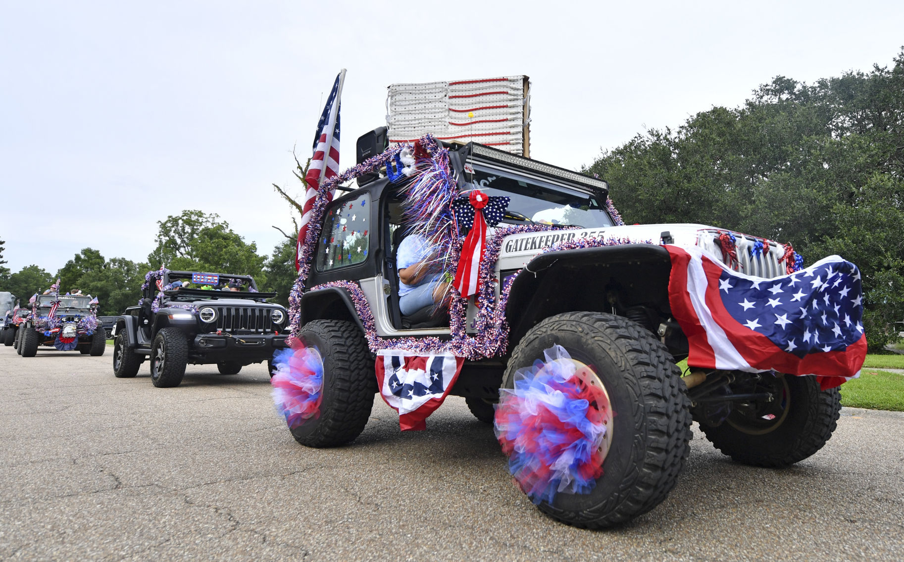 BR.kenilworthparade.adv HS 409.JPG